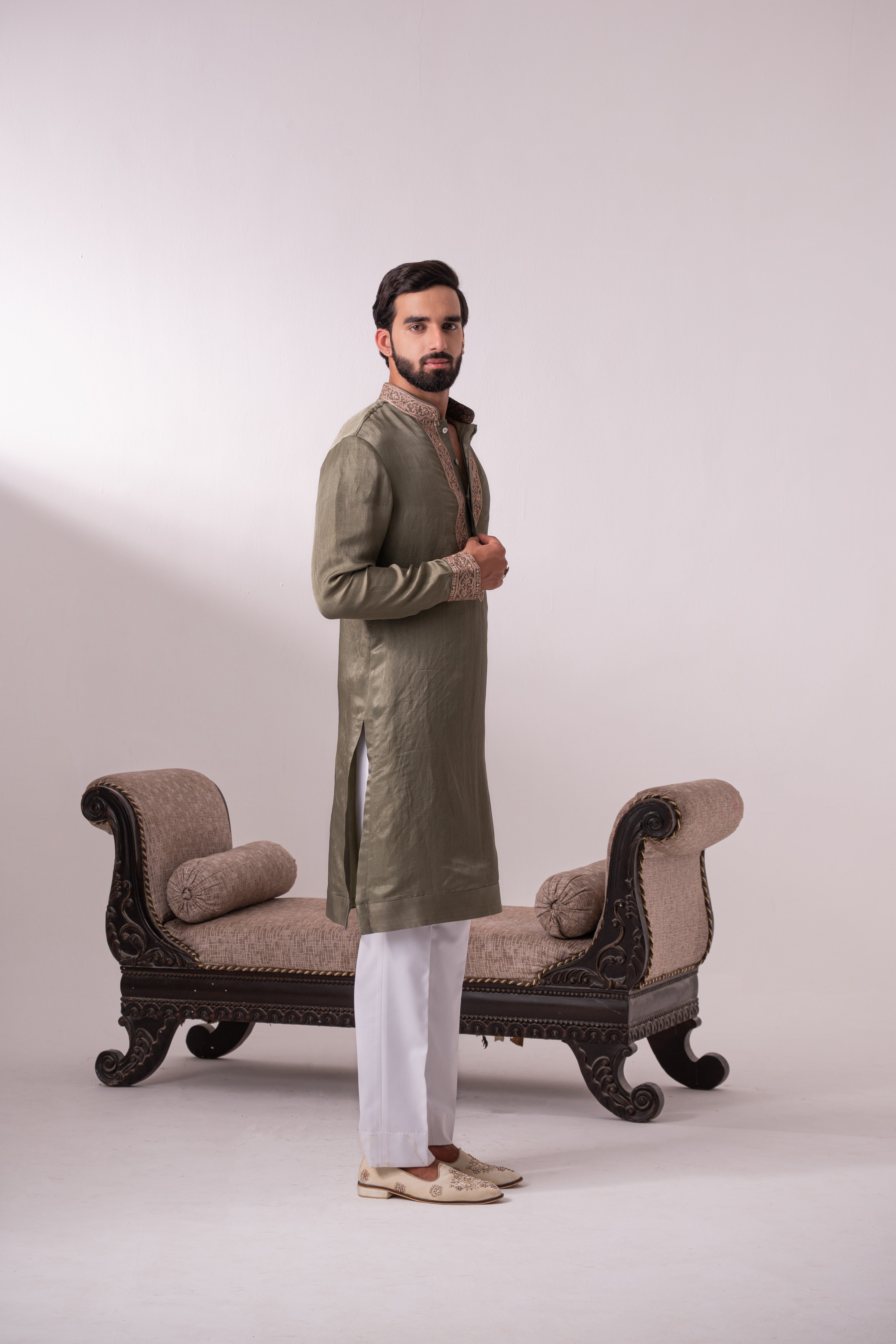 Khalat Premium Ethnic Wear for Men & Women | Char Chaand