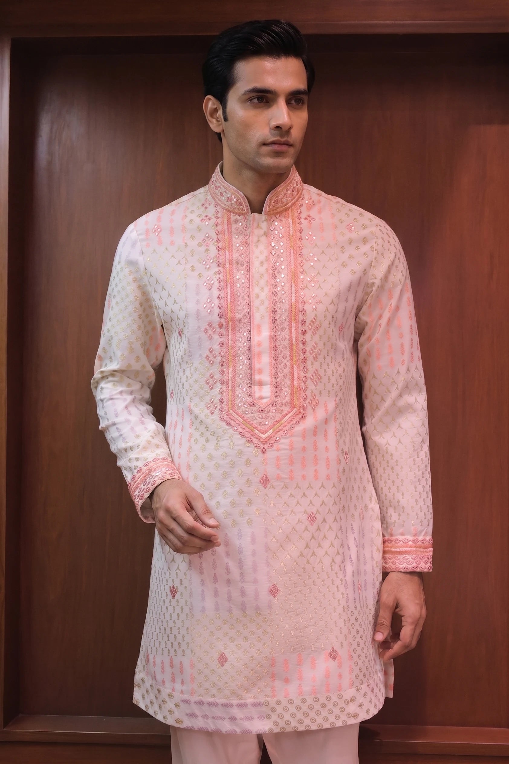 Gulabi Rang Jacquard Ivory Kurta – front view | Char Chaand