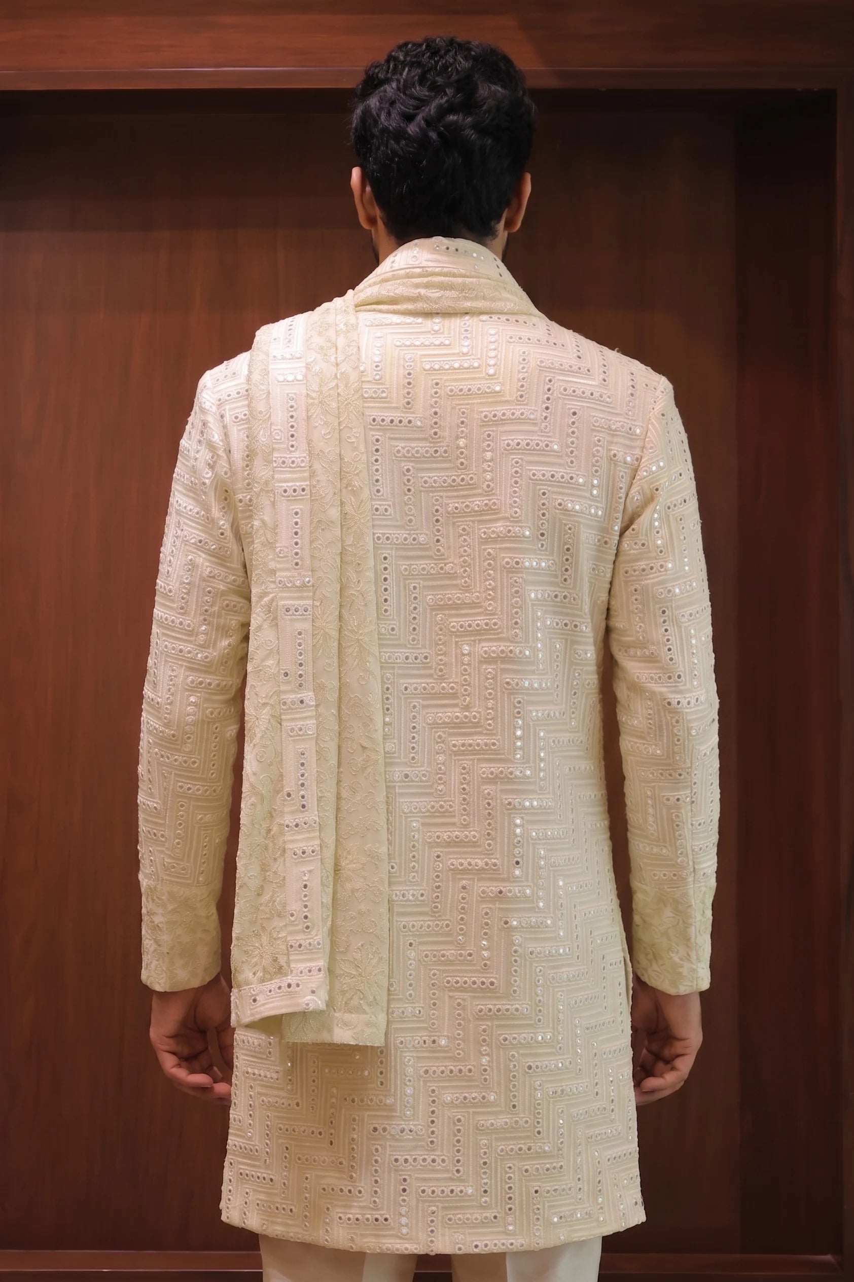 Noor-e-Lemon Embroidered Kurta with Stole – stole detail | Char Chaand