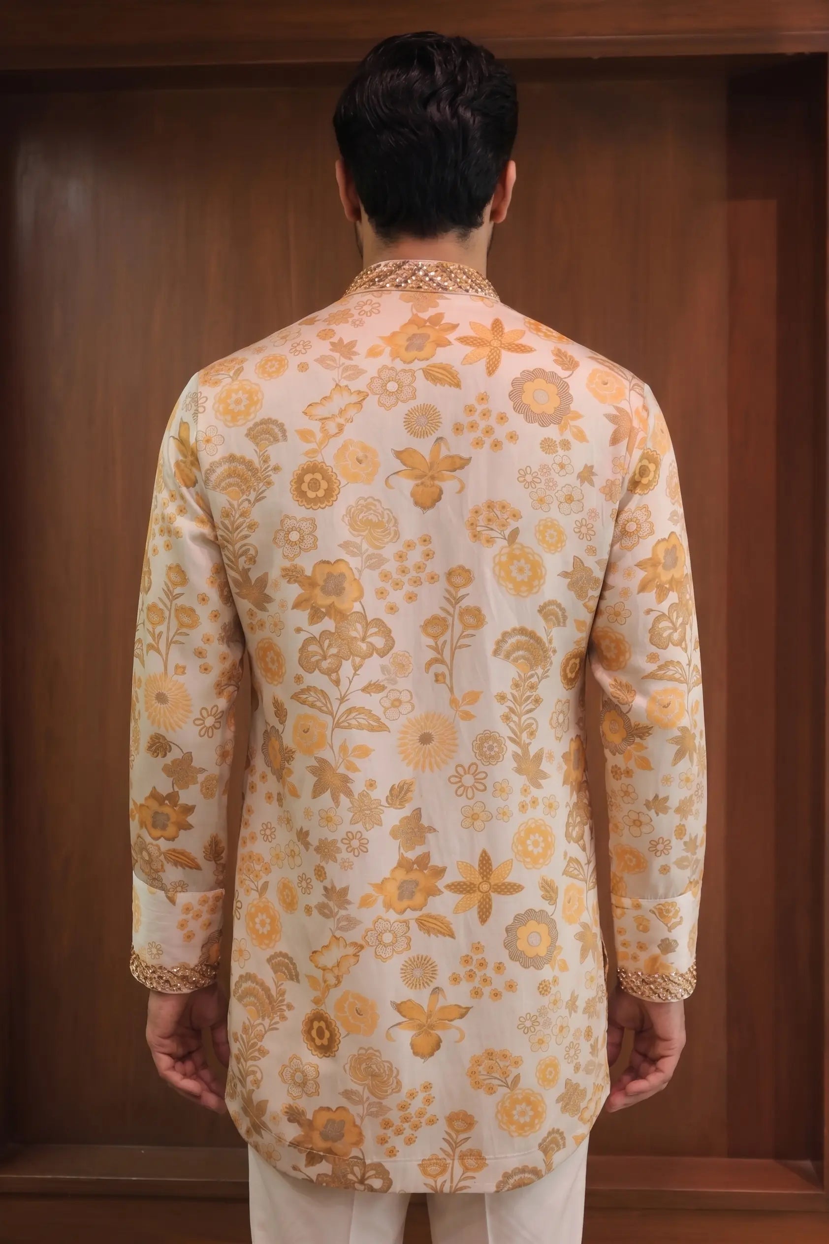 Gulzaar Ivory Floral Linen Satin Kurta – floral print detail | Char Chaand