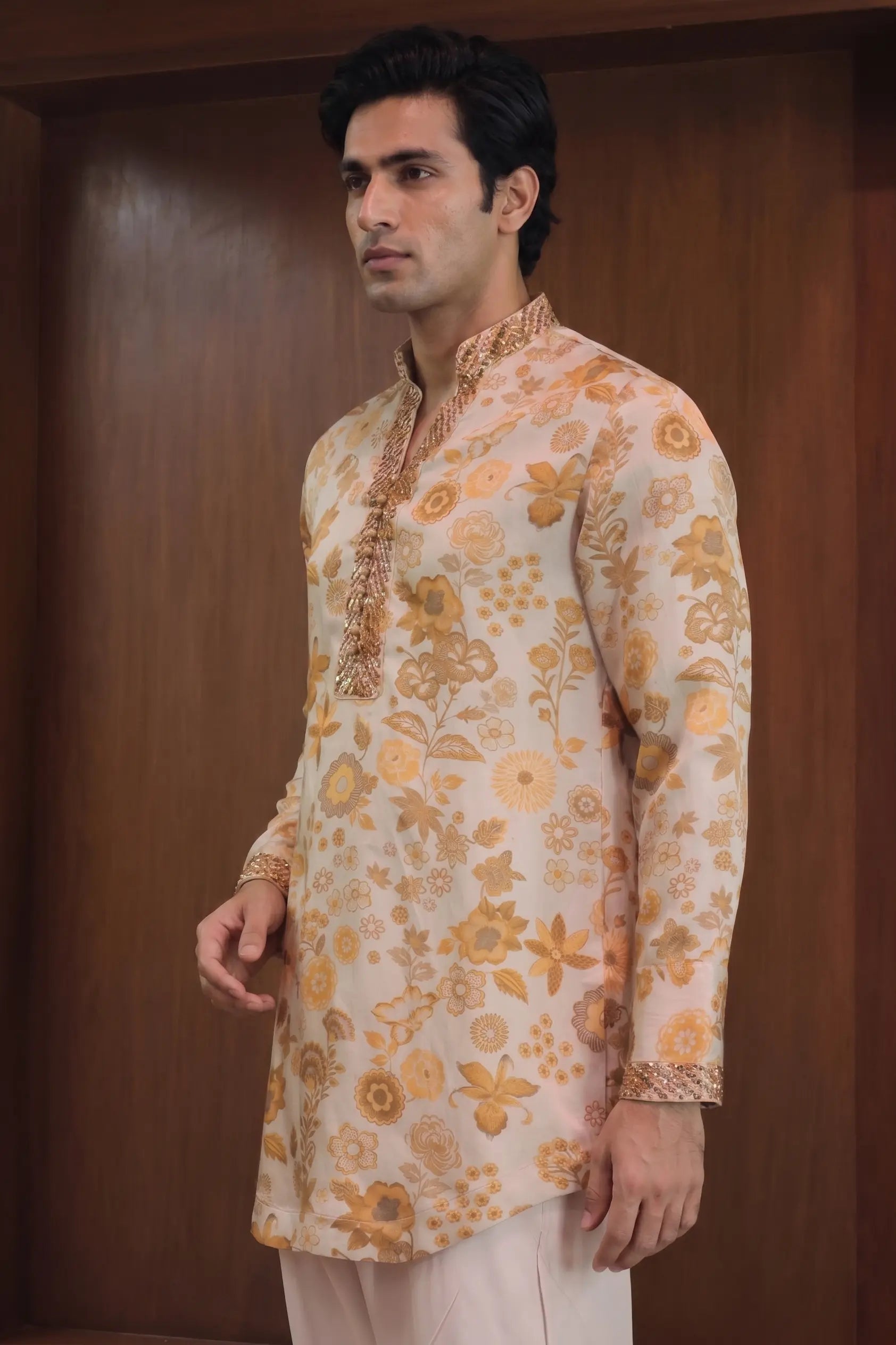 Gulzaar Ivory Floral Linen Satin Kurta – side view | Char Chaand